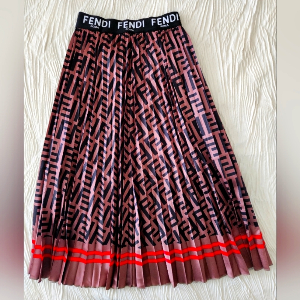 Women's Red, Brown and Black Pleated Skirt